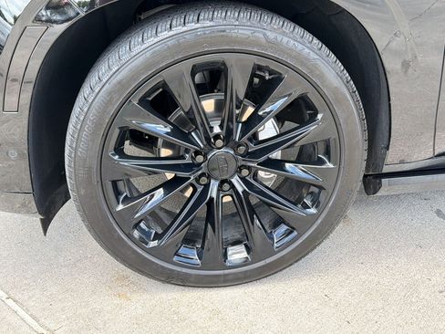 Certified 2025 Cadillac Escalade Sport Platinum w/ LPO, ONYX Package AWD/4WD image 12