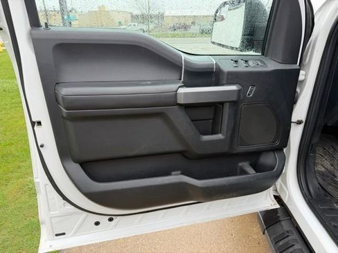 Used 2018 Ford F150 XLT w/ Equipment Group 302A Luxury image 11