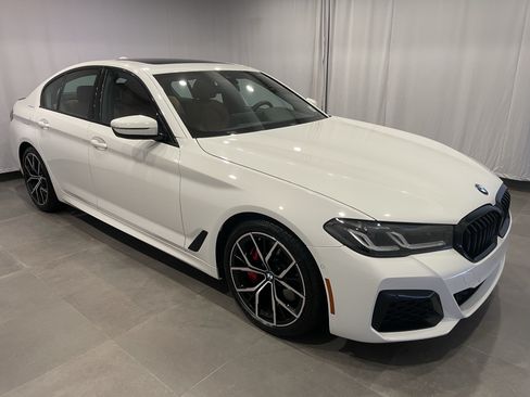 Certified 2023 BMW 530i xDrive w/ M Sport Package AWD/4WD image 3