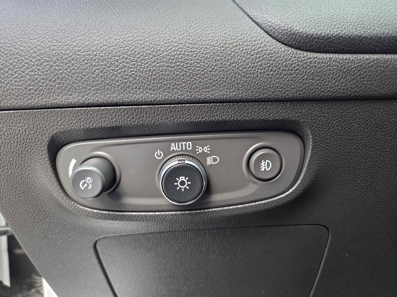 Used 2022 Buick Encore GX Select FWD image 24
