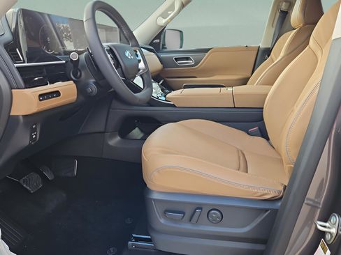 New 2026 INFINITI QX80 Luxe w/ Cargo Package image 14
