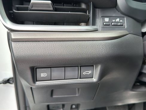 Used 2025 Toyota Grand Highlander FWD image 19
