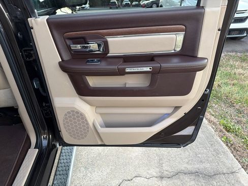 Used 2017 RAM 1500 Laramie w/ Convenience Group image 38