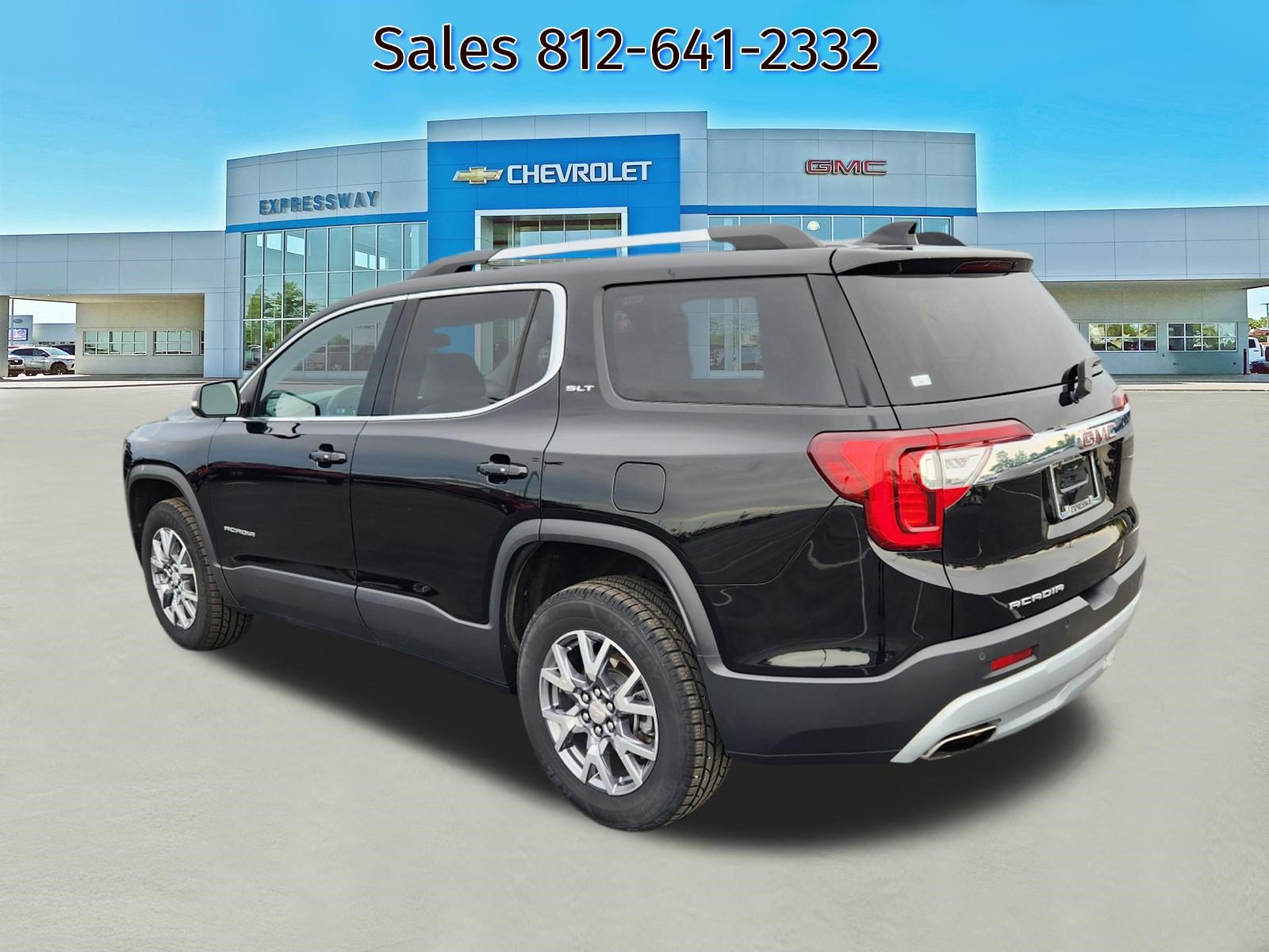 Used 2023 GMC Acadia SLT FWD image 5