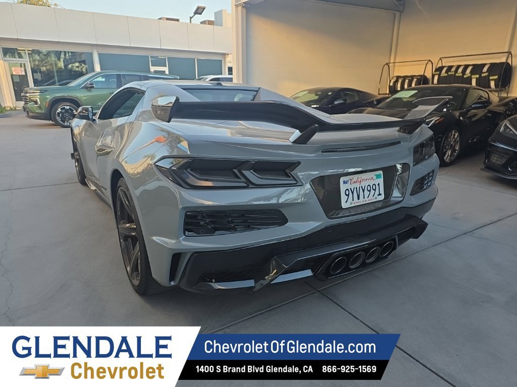 Used 2024 Chevrolet Corvette Z06 w/ Z07 Performance Package RWD image 5