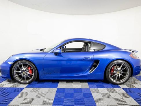 Used 2016 Porsche Cayman GTS image 8