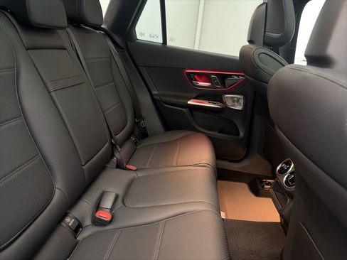 New 2026 Mercedes-Benz GLC 300 GLC 300 image 27