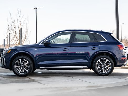 Certified 2023 Audi Q5 2.0T Premium w/ Convenience Package image 6