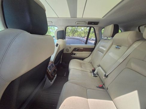 Used 2019 Land Rover Range Rover HSE AWD/4WD image 8