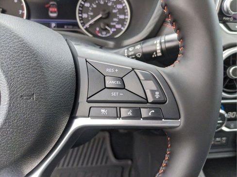 New 2025 Nissan Sentra SR image 30