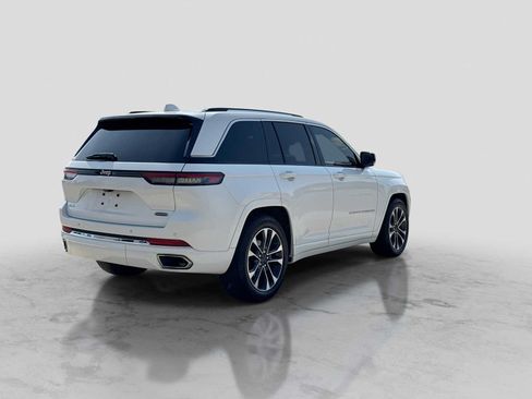 Used 2022 Jeep Grand Cherokee Overland AWD/4WD image 6