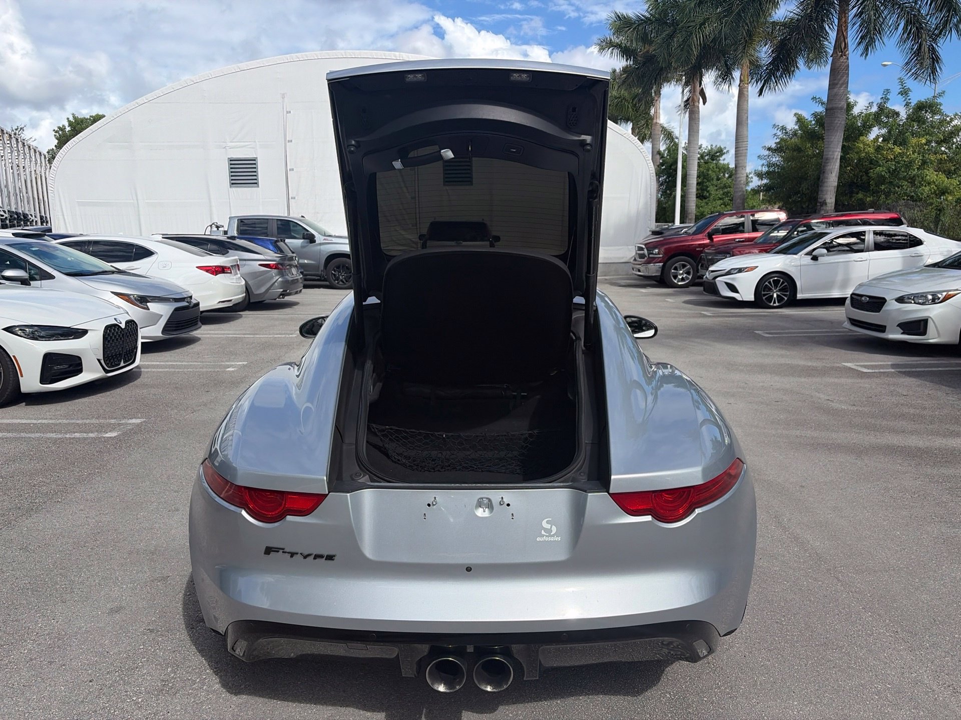Used 2017 Jaguar F-TYPE Coupe RWD image 5