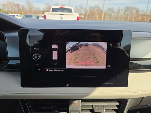 Certified 2025 Volkswagen Taos S image 15