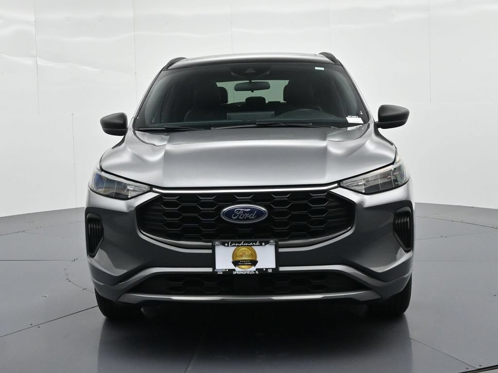 Used 2024 Ford Escape ST-Line w/ Tech Pack #1 AWD/4WD image 3