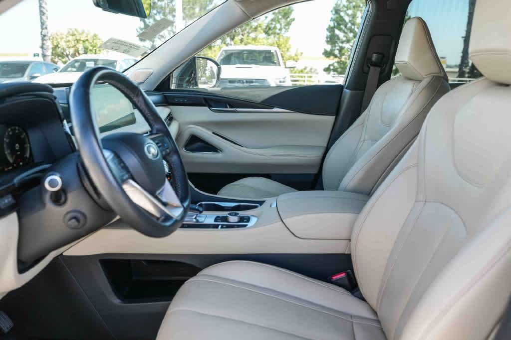 Used 2023 INFINITI QX60 Sensory AWD/4WD image 19