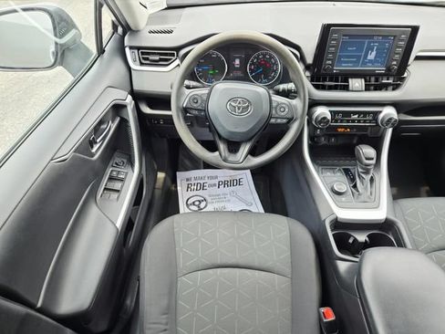 Used 2021 Toyota RAV4 XLE w/ Convenience Package AWD/4WD image 13