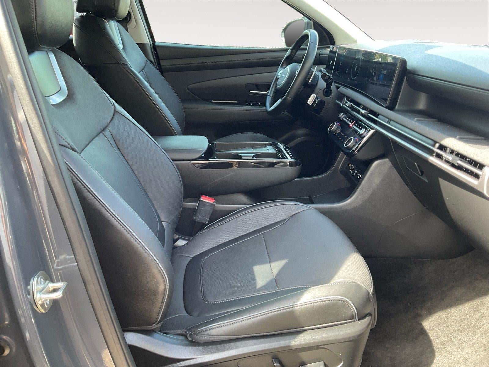 Used 2025 Hyundai Tucson Limited AWD/4WD image 15