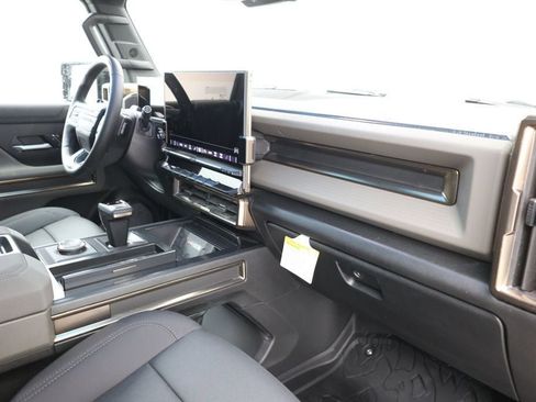 Used 2024 GMC Hummer EV 3X image 21
