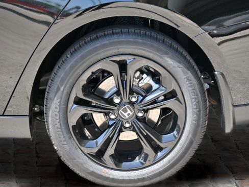 New 2025 Honda Accord SE image 34