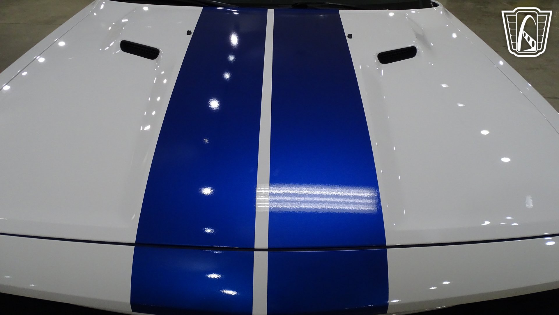 Used 2011 Dodge Challenger SRT8 w/ SRT Option Group II RWD image 26