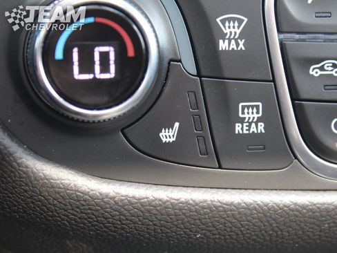 Used 2024 Chevrolet Equinox RS w/ RS Leather Package AWD/4WD image 17