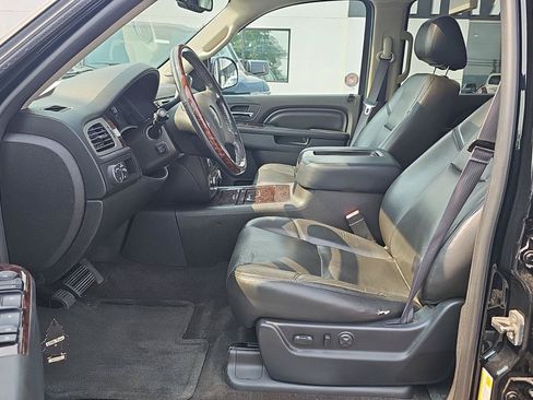 Used 2014 GMC Yukon XL Denali AWD/4WD image 6