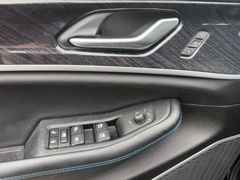 Used 2023 Jeep Grand Cherokee Trailhawk w/ Luxury Tech Group III image 24