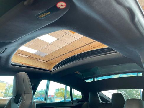 Used 2016 Tesla Model S 70D image 36