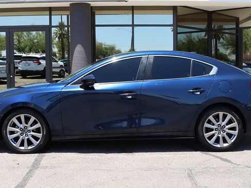 Used 2019 MAZDA MAZDA3 Sedan FWD image 8