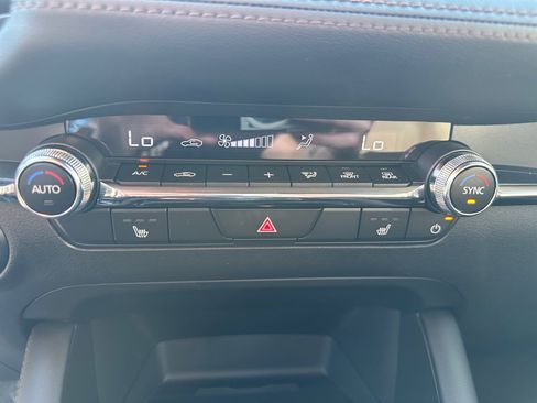 New 2026 MAZDA MAZDA3 2.5 S Hatchback w/ Premium Pkg FWD image 18
