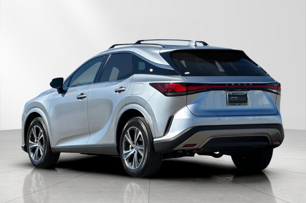 Certified 2025 Lexus RX 350 FWD w/ Accessory Package image 4