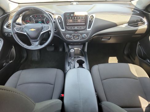 Used 2018 Chevrolet Malibu LT w/ Redline Edition image 10