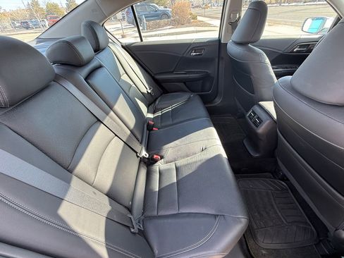 Certified 2017 Honda Accord EX-L image 15
