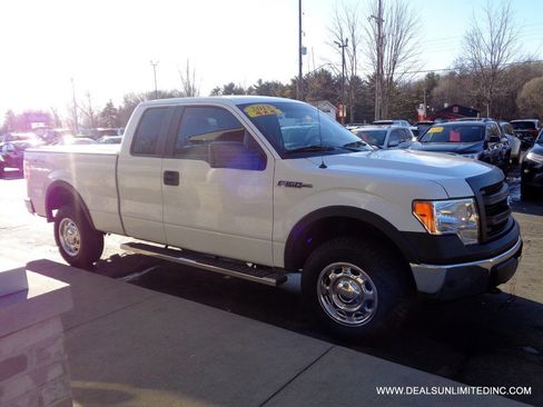 Used 2013 Ford F150 XL w/ Mid Equipment Group image 2