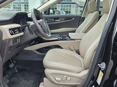 Used 2022 Lincoln Nautilus Reserve w/ Equipment Group 201A image 3