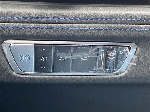 New 2025 Cadillac Escalade IQ Luxury 1 w/ Smart Trailering package image 15