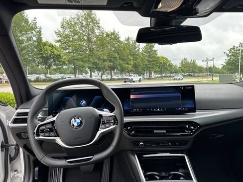 Certified 2026 BMW 330i xDrive Sedan AWD/4WD image 12