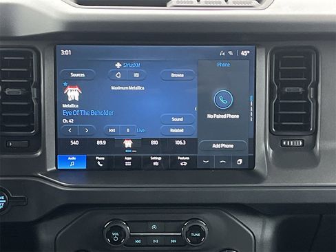 New 2025 Ford Bronco Base image 3