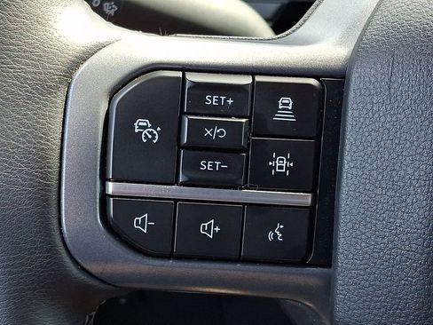Used 2025 Ford F150 Lariat AWD/4WD image 22