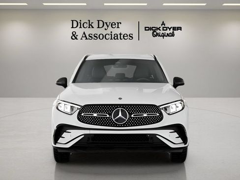 Used 2026 Mercedes-Benz GLC 300 image 35