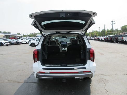 Used 2025 Hyundai Palisade Calligraphy FWD image 8