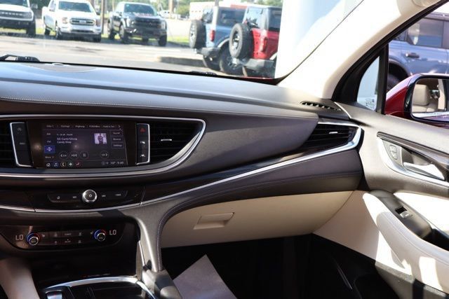 Used 2023 Buick Enclave Essence w/ Experience Buick Package AWD/4WD image 26