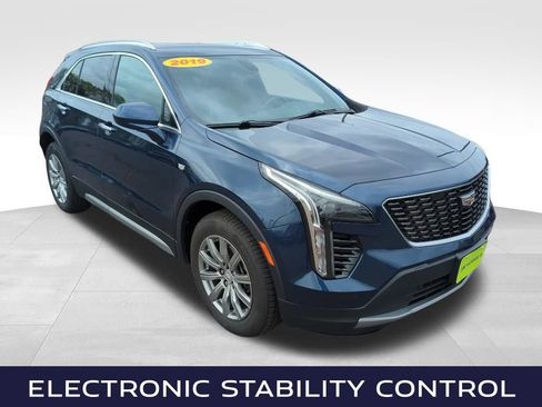 Used 2019 Cadillac XT4 Premium Luxury w/ Trailering Package AWD/4WD image 10