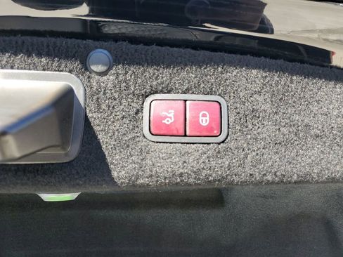 Used 2020 Mercedes-Benz S 560 Sedan image 7