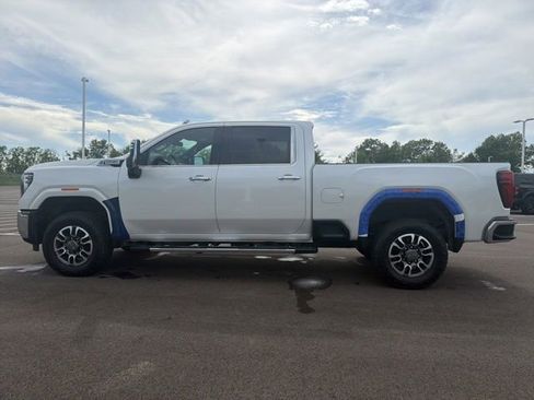 Used 2024 GMC Sierra 3500 SLT w/ SLT Convenience Package AWD/4WD image 16