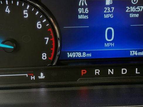 Used 2023 Ford Explorer XLT image 12