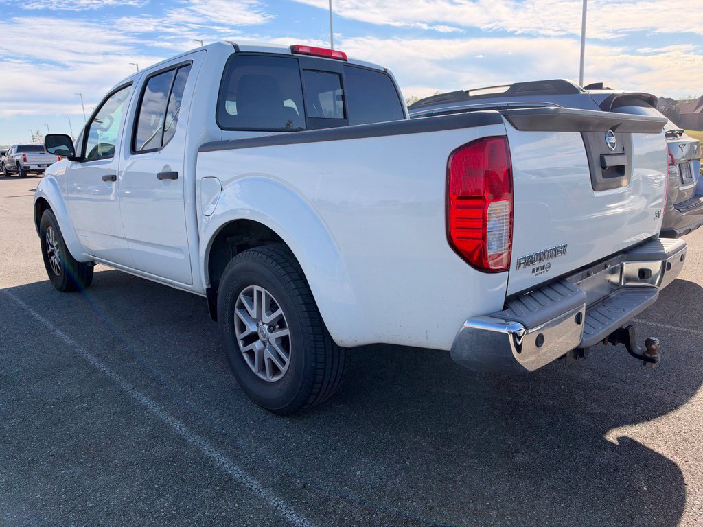 Used 2014 Nissan Frontier SV w/ SV Value Truck Package RWD image 4
