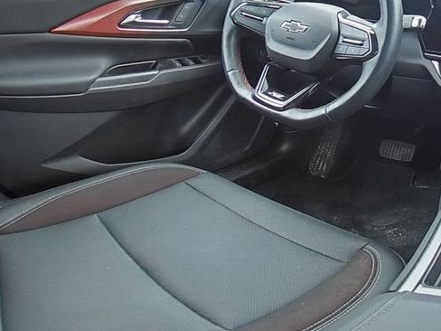 Used 2024 Chevrolet Equinox EV RS FWD image 21