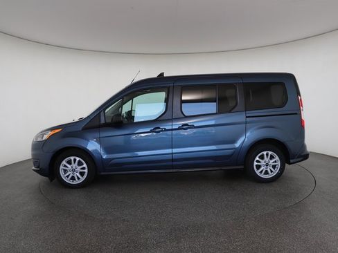 Used 2020 Ford Transit Connect XLT image 6