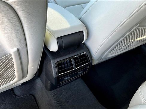 Certified 2025 Audi Q3 2.0T Premium Plus w/ Premium Plus Package image 25